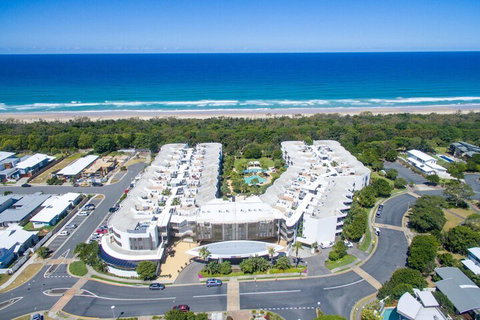 Cotton Beach Bliss At 103 + 2 Bikes - New South Wales Tourism  1