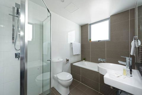 Astra Apartments Miller Street - New South Wales Tourism  0