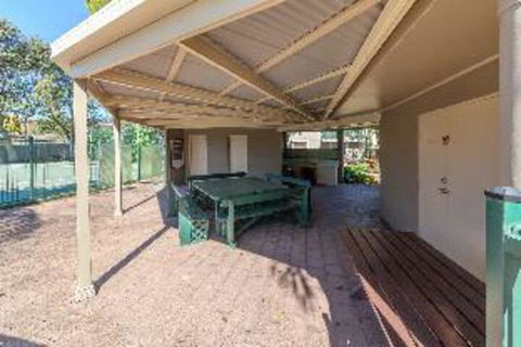 2 Bedroom Apartment Carindale - New South Wales Tourism  3