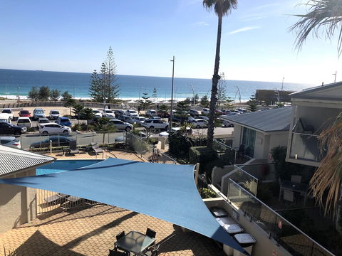 Scarborough Beach Front Resort Shell 13 - New South Wales Tourism  0