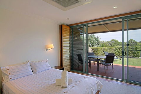 A Perfect Stay - 3 James Cook Apartments - New South Wales Tourism  3