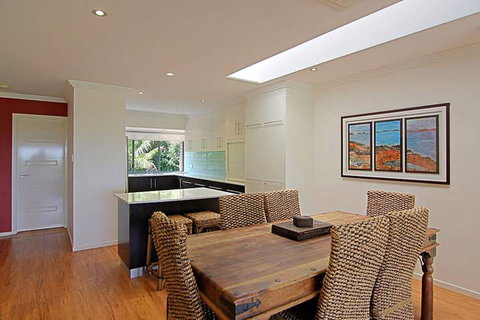 A Perfect Stay - 3 James Cook Apartments - New South Wales Tourism  6