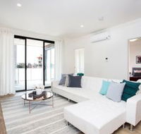 Designer Executive Apartment  Parking near Train - New South Wales Tourism 