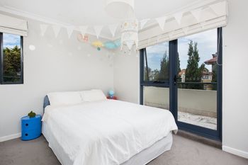HomeHost Amazing H342 - New South Wales Tourism  1