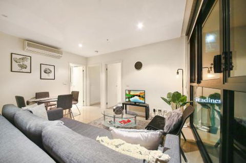 A Cozy 2BR CBD Apartment Near Bourke St. Mall - New South Wales Tourism  2