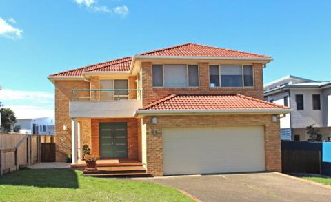 DAY DREAMING On DONLAN - New South Wales Tourism  0