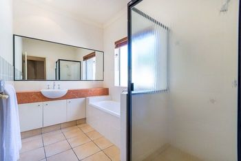 Hepburn Holiday Haven - New South Wales Tourism  1