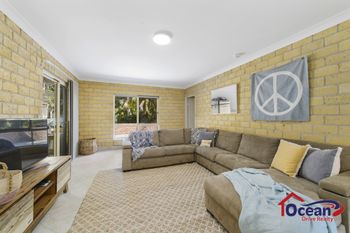 BEACHSIDE HIDEAWAY BONNY HILLS - New South Wales Tourism  6