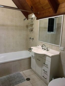 Kookaburra Cottage At Hat Head - New South Wales Tourism  3