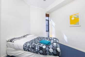 Stylish Inner City Apartment - New South Wales Tourism  6