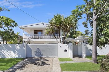 Burleigh Heights - New South Wales Tourism  0