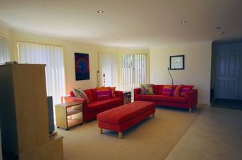 Luxury Waterfront House - New South Wales Tourism  2