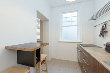 Spacious One Bedroom Heart Of Potts Point H333 - New South Wales Tourism  1