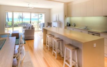 Noraville On The Beach - New South Wales Tourism  1