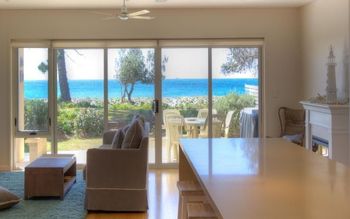 Noraville On The Beach - New South Wales Tourism  2