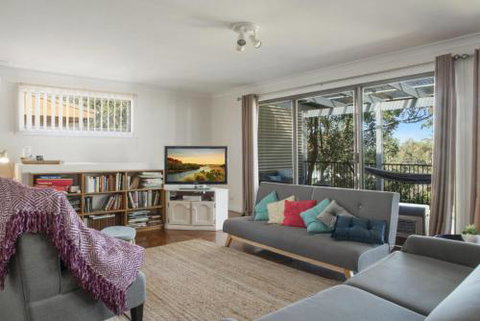 BEACH WITHIN REACH - New South Wales Tourism  1