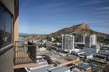 Holiday Inn Townsville - New South Wales Tourism  6