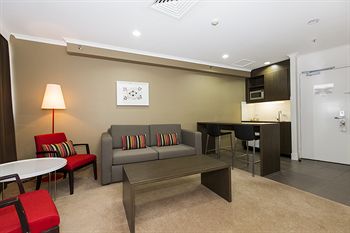 Holiday Inn Townsville - New South Wales Tourism  1