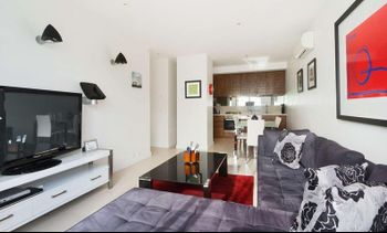 Smart Modern In St. Kilda - New South Wales Tourism  0