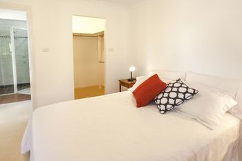 Spinnakers Loft 3 Bed Apartment - New South Wales Tourism  6