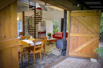 Arcadia Bed & Breakfast & Cottages - New South Wales Tourism  6