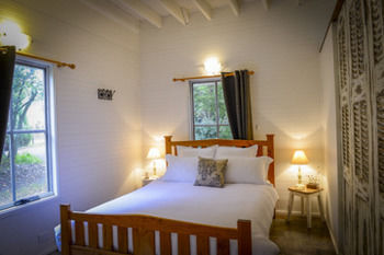 Arcadia Bed & Breakfast & Cottages - New South Wales Tourism  2