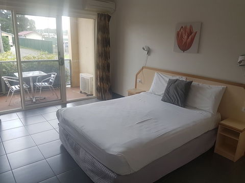 Jopen Cafe & Motel - New South Wales Tourism  4