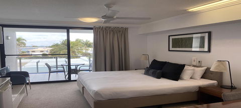 Airtrip Apartments On Carlyle St. Mackay - New South Wales Tourism  6