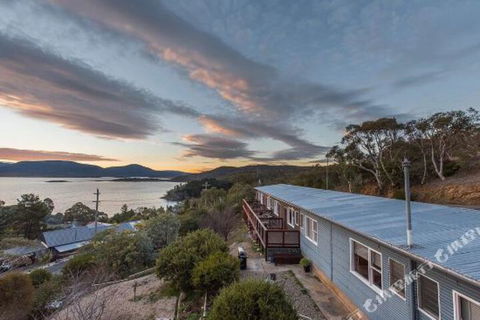 East Lake Travellers Lodge - New South Wales Tourism  1