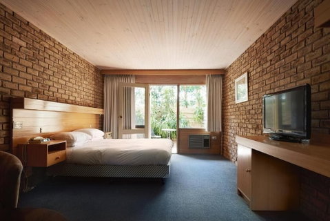 Flinders Cove Motor Inn - New South Wales Tourism  5