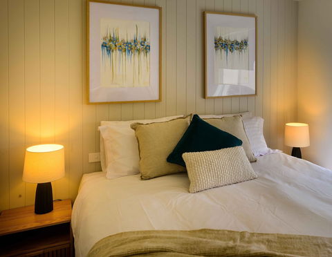Georges Bay Apartments - New South Wales Tourism  1