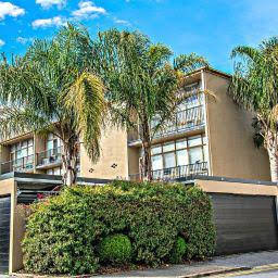 Adelaide DressCircle Apartments - Ward St - New South Wales Tourism  2