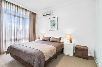Adelaide DressCircle Apartments - Ward St - New South Wales Tourism  1