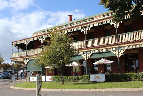 Lake Como Studio Daylesford - New South Wales Tourism  0