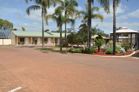 Pinjarra Resort - New South Wales Tourism  0