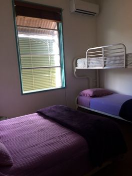 Aussie Way Backpackers - New South Wales Tourism  0