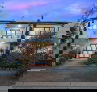 Villa De Marseilles - Melbourne - New South Wales Tourism 