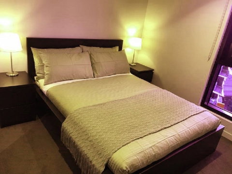 Southbank Platinum Tower Apartment - New South Wales Tourism  6