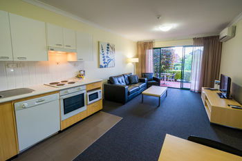 Best Western Plus Ascot Serviced Apartments - New South Wales Tourism  2