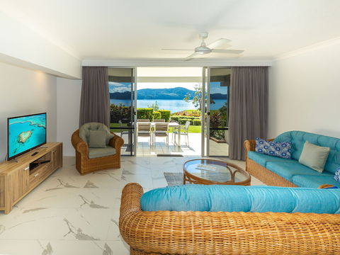 Frangipani 5 On Hamilton Island - New South Wales Tourism  5