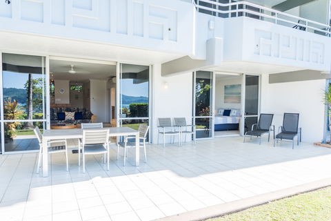 Frangipani 5 On Hamilton Island - New South Wales Tourism  0