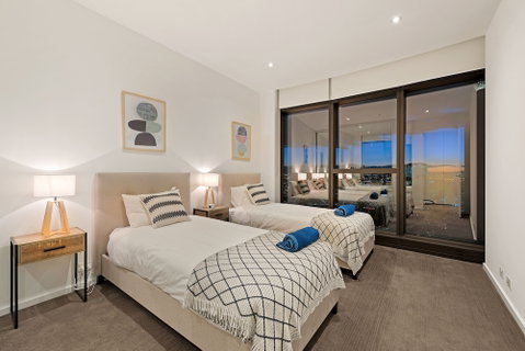 Sanctuary Apartments - Prima Pearl - New South Wales Tourism  5