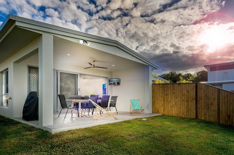 Blue Lagoon Villa B - New South Wales Tourism  1