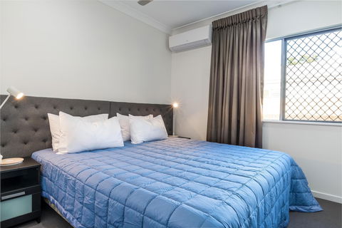 Blue Lagoon Villa B - New South Wales Tourism  6