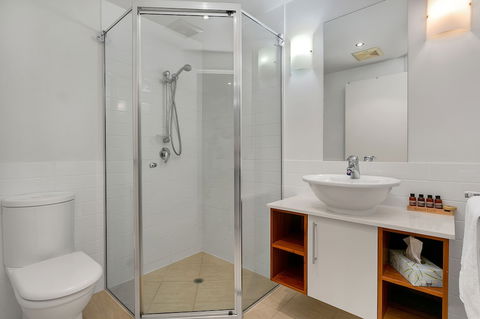 Beachfront Apartment With Ocean View - 4 - New South Wales Tourism  4