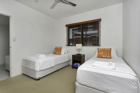 Beachfront Apartment With Ocean View - 4 - New South Wales Tourism  6