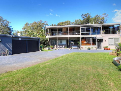 Between Waters B & B Lake Macquarie - New South Wales Tourism  3