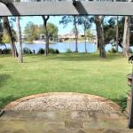 Between Waters B & B Lake Macquarie - New South Wales Tourism  0