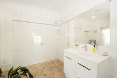 Rosby Guesthouse - New South Wales Tourism  6
