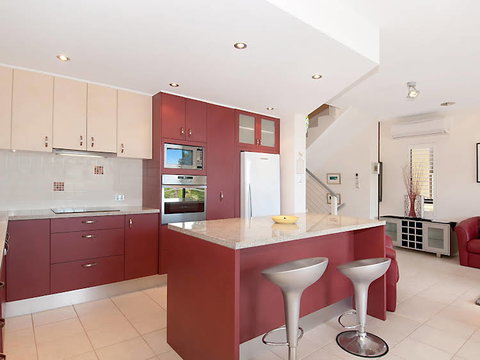 Viewland Drive Private Holiday Apartment - New South Wales Tourism  0